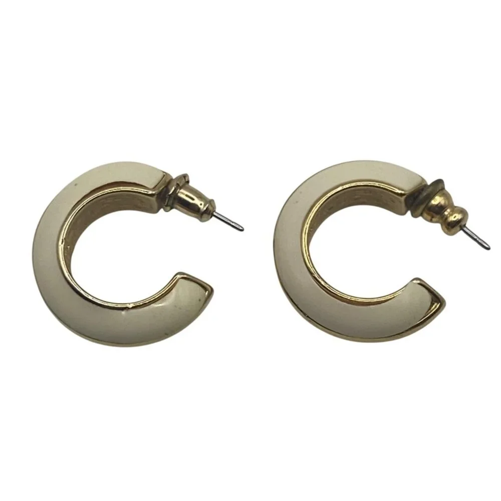 Vintage Trifari Ivory Gold-Tone Hoop Earrings Pierced Classic Puffy Corpcore - Picture 11 of 11